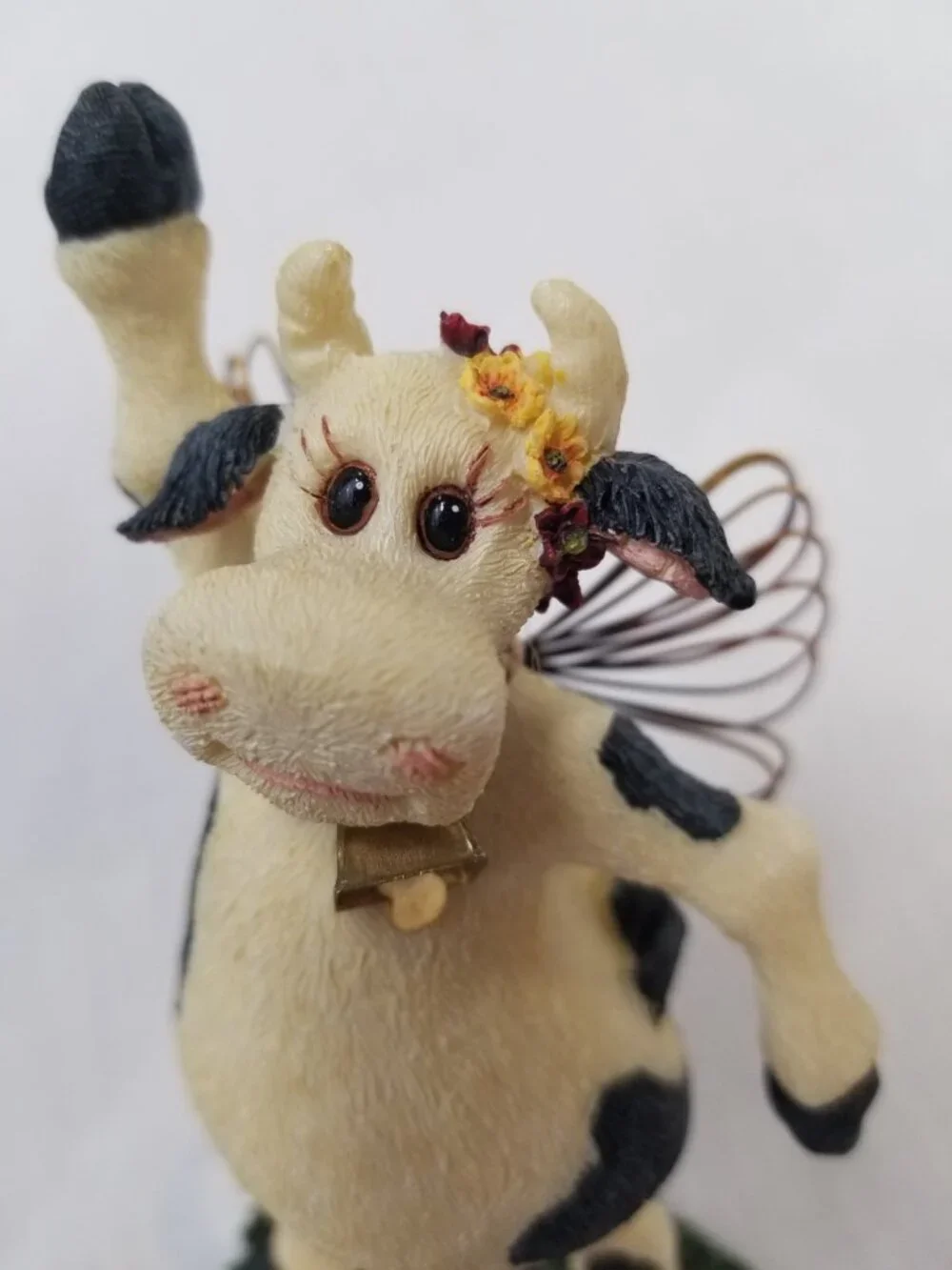Boyds Bears and Friends Holy Cow DISCO 1st Edition #645 Bobble Cow Angel 2003